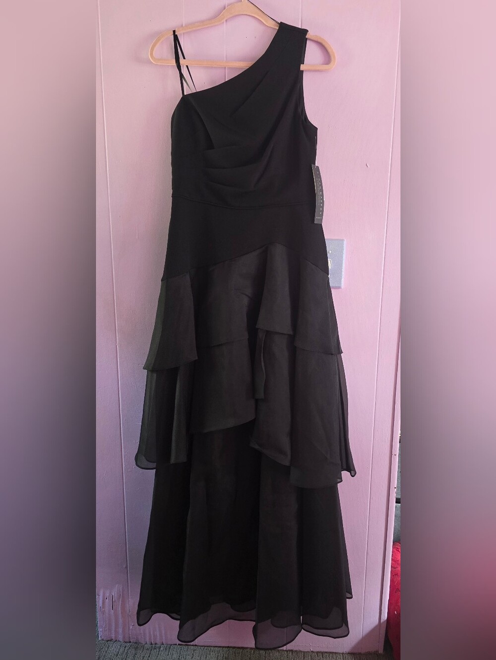 Aidan Mattox by Adrianna Papell Black One Shoulder Tiered Gown - Size 6